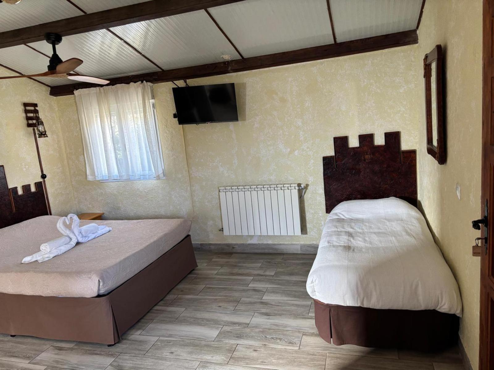 Cabanas Rusticas Dentro De La Finca El Castillo La Cabrera Εξωτερικό φωτογραφία